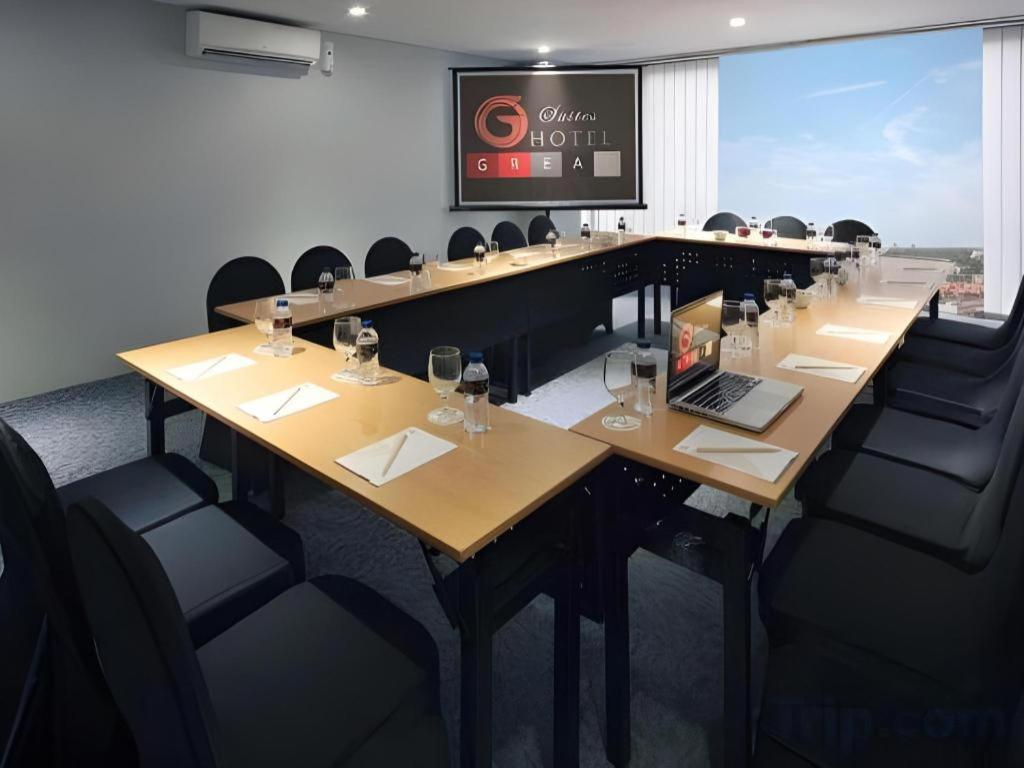 G By Amithya Hotel Surabaya