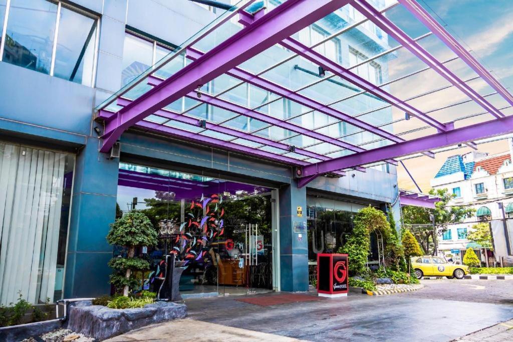 G By Amithya Hotel Surabaya