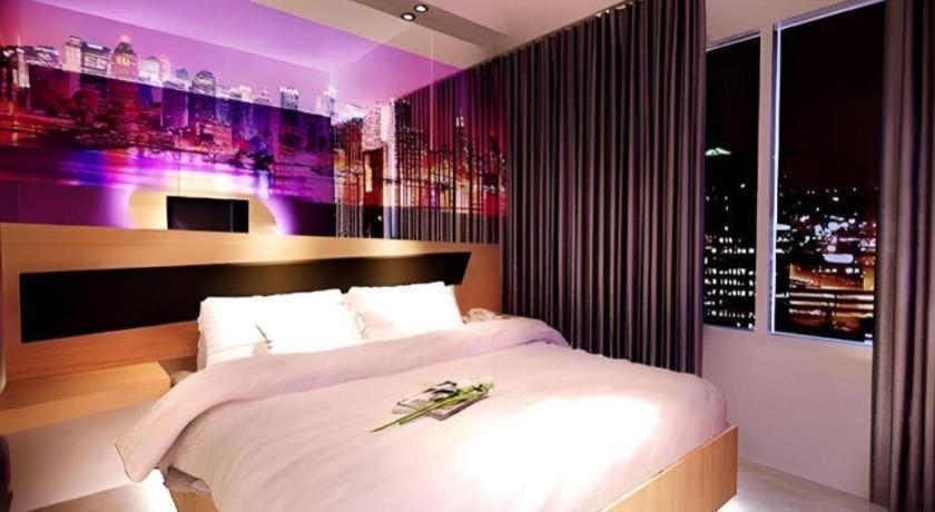 G By Amithya Hotel Surabaya